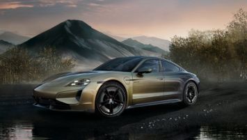 2024 Porsche Taycan Turbo S Celestial Jade